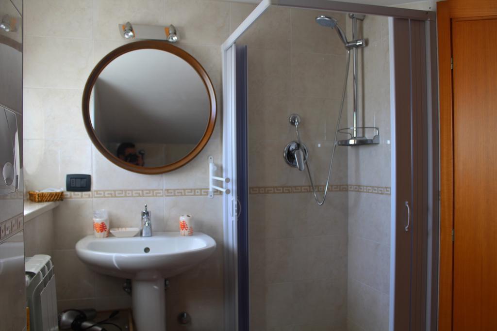 Colle Sul Mare Hotel Termoli Kamer foto